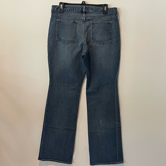 Eddie Bauer Curvy Bootcut Flare Stretch Dark Wash Women's Jeans; 10 - Picture 8 of 9